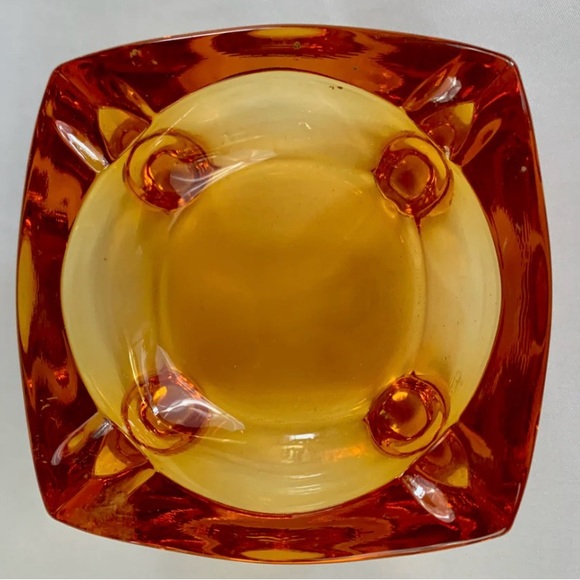 Vintage MCM Heavy Amber Glass Footed Ash Tray - Picture 9 of 13